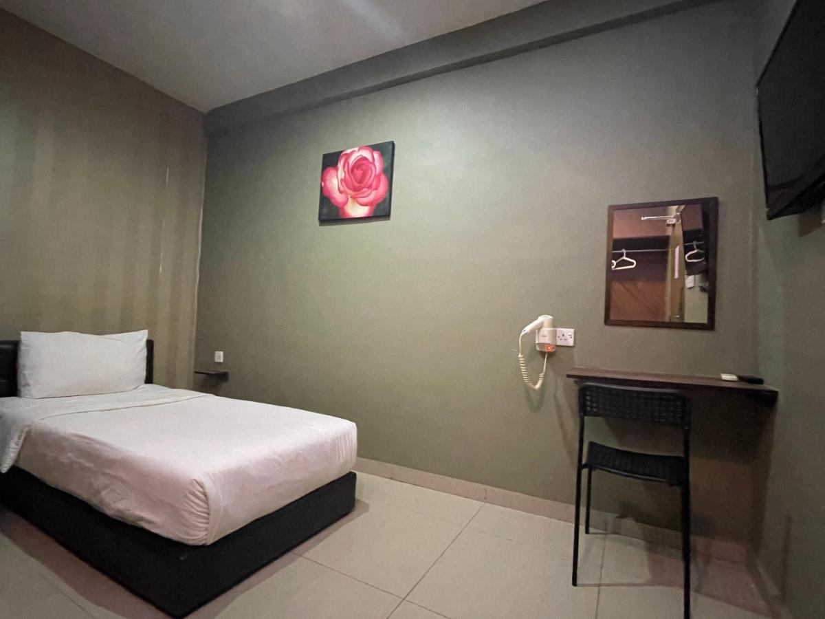 Parc Hotel Pelangi Damansara Kota Damansara Exterior photo